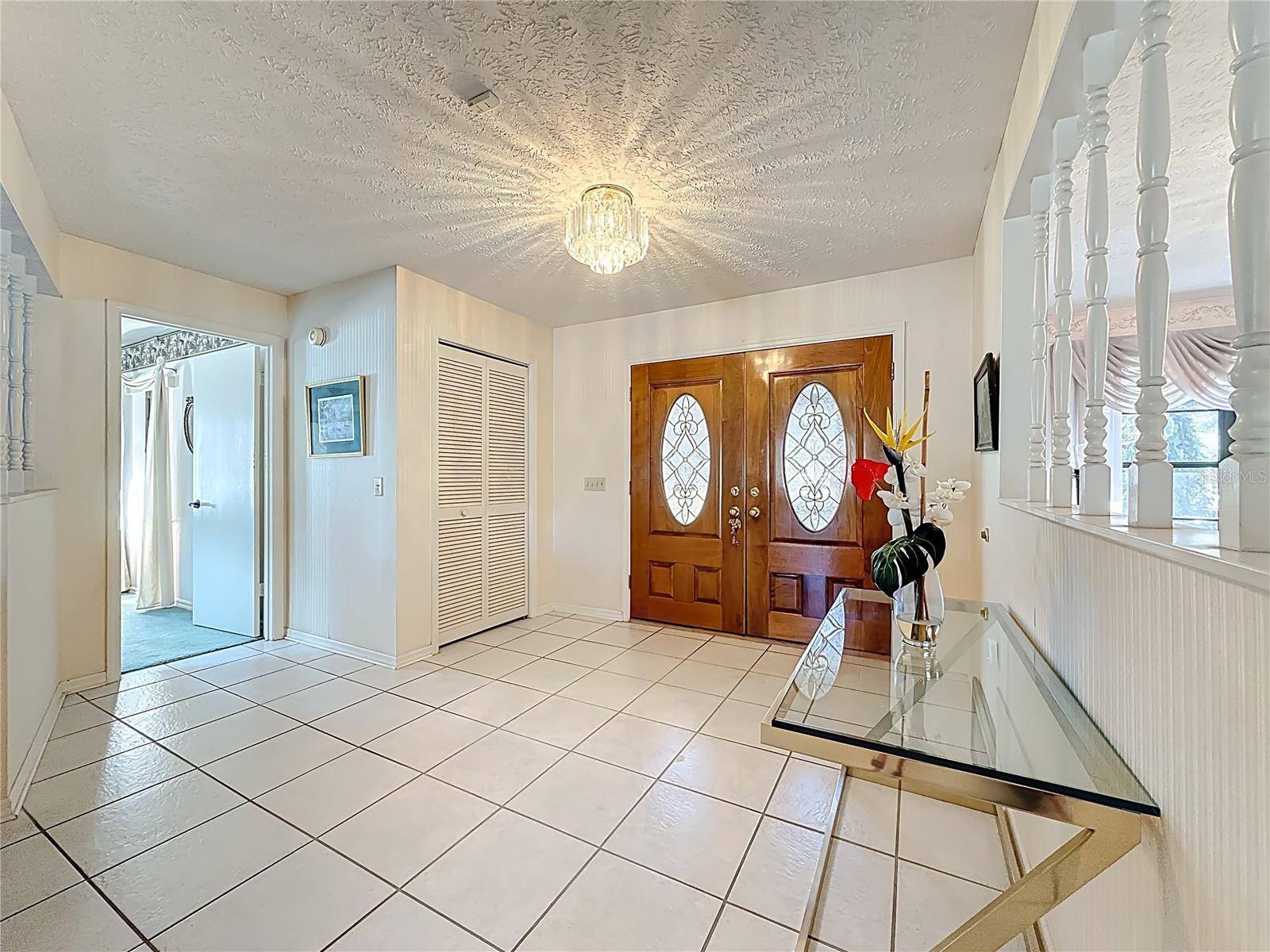 Image 4 of 25 For 452 Summit Chase Drive