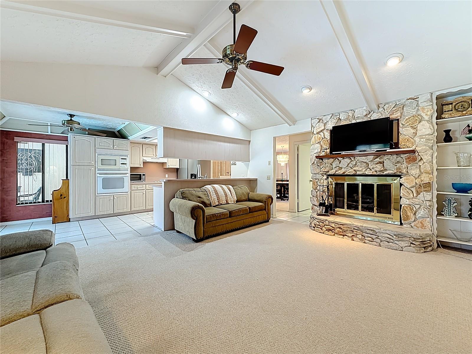 Image 8 of 25 For 452 Summit Chase Drive