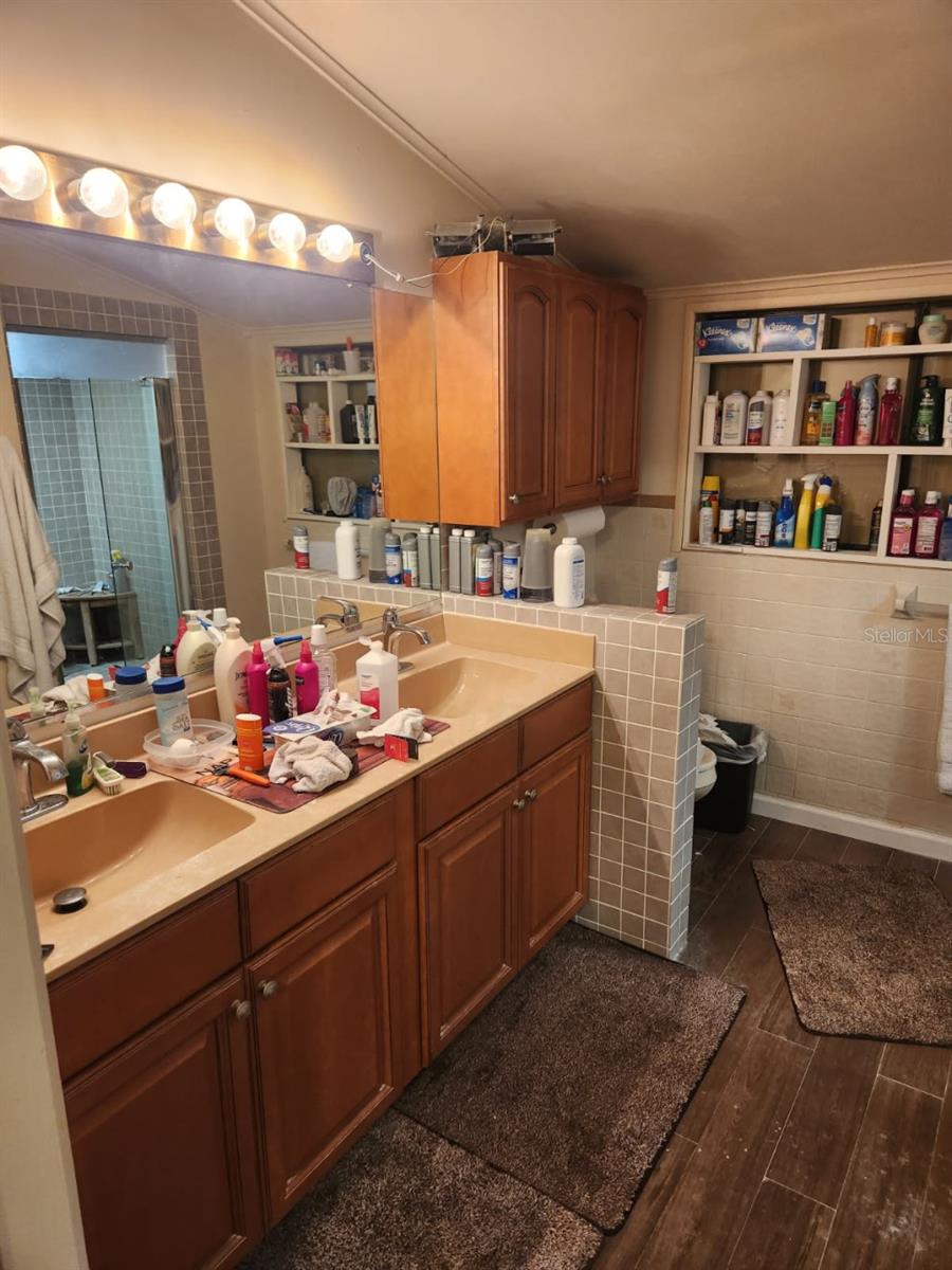 Image 23 of 50 For 9428 Cat Track Trail