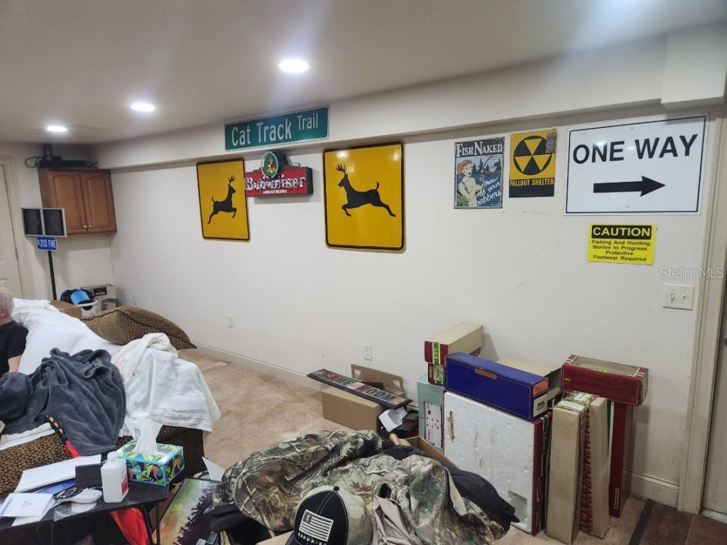 Image 33 of 50 For 9428 Cat Track Trail