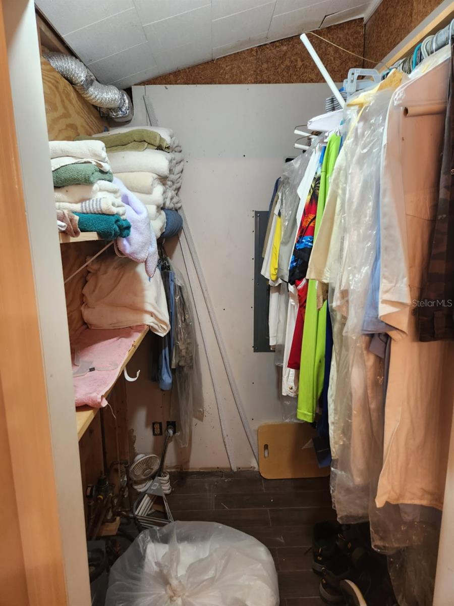 Image 6 of 50 For 9428 Cat Track Trail