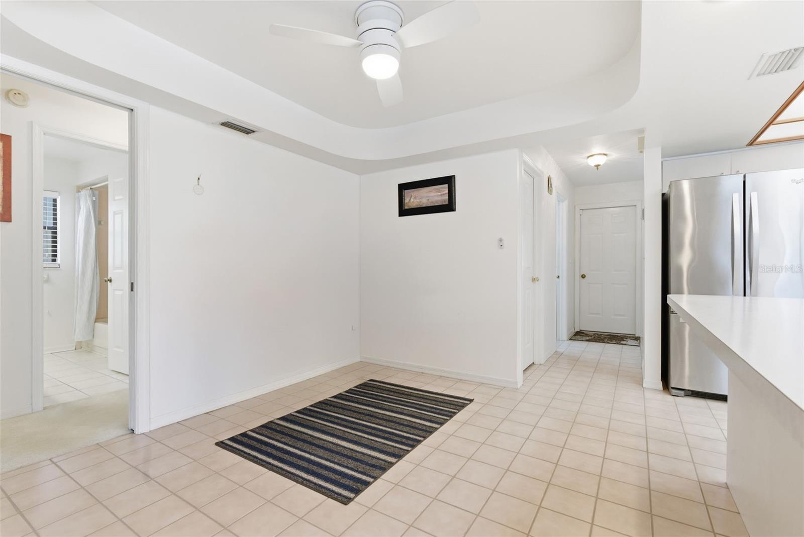 Listing photo id 20 for 3916 Cedar Cay Circle