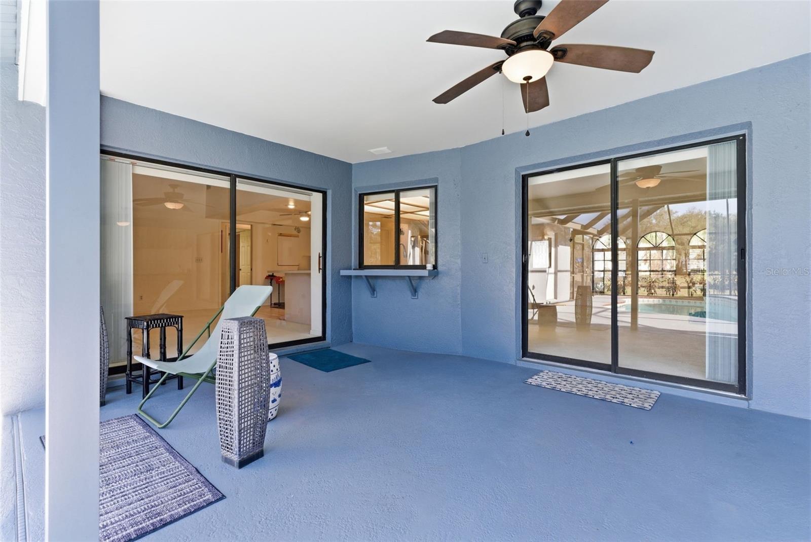 Listing photo id 30 for 3916 Cedar Cay Circle