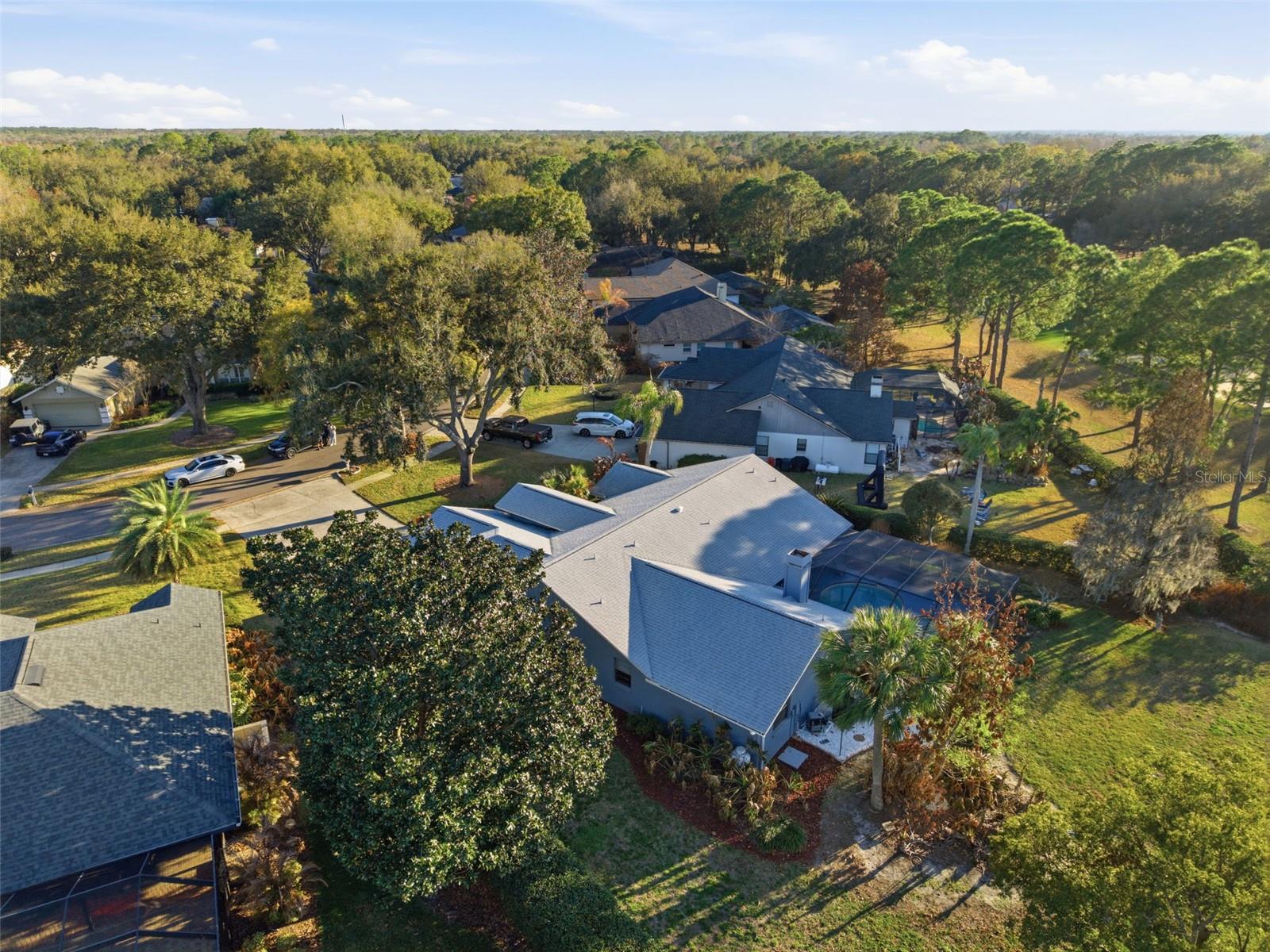 Listing photo id 60 for 3916 Cedar Cay Circle