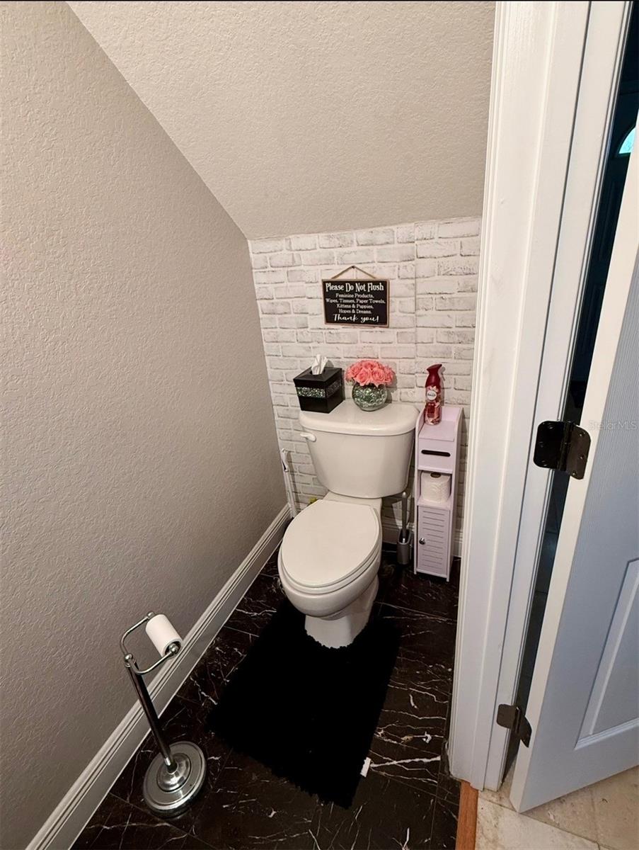 Image 16 of 52 For 1628 Curry Street