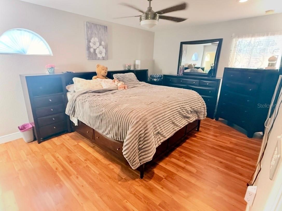 Image 21 of 52 For 1628 Curry Street