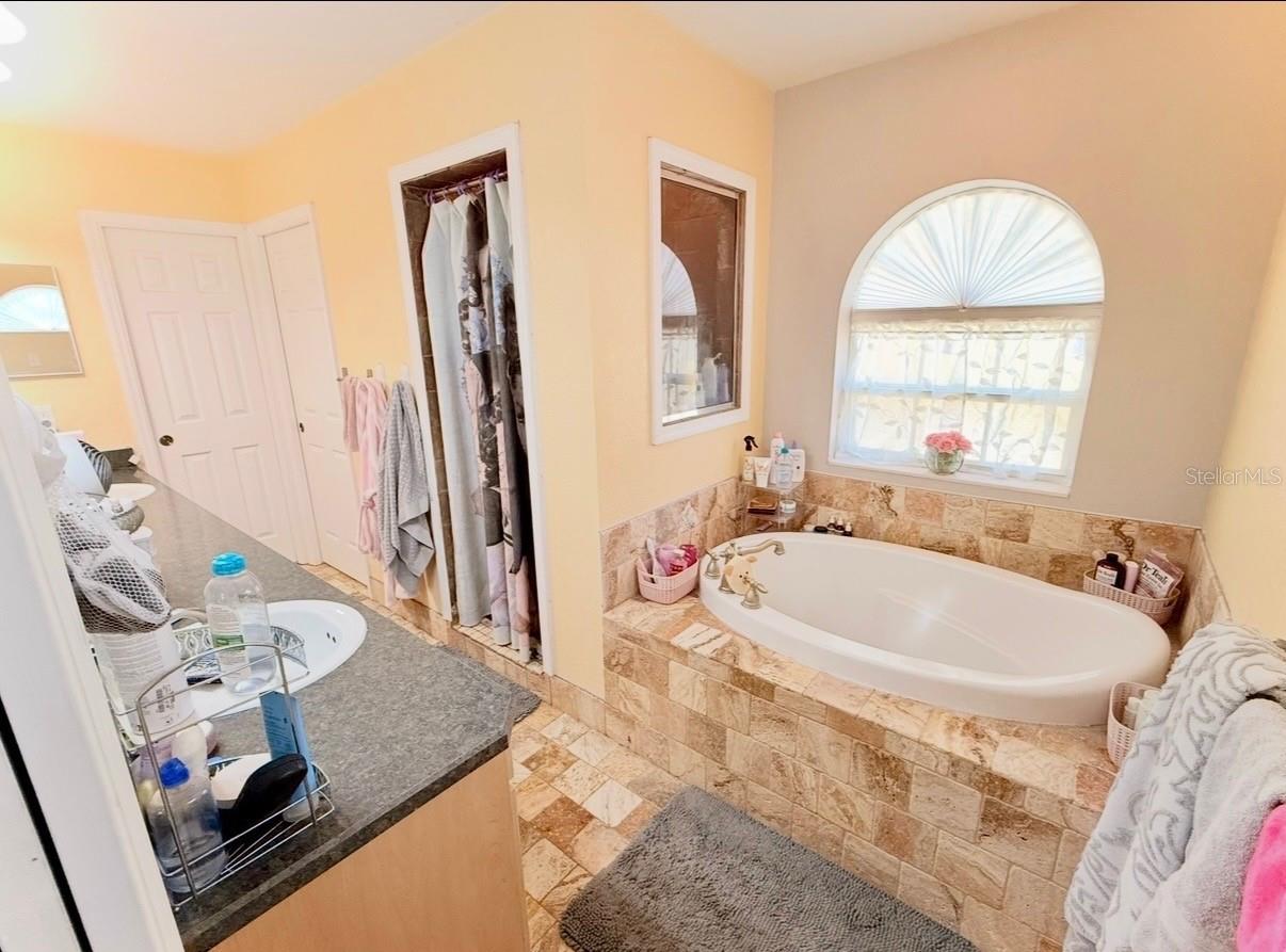 Image 24 of 52 For 1628 Curry Street