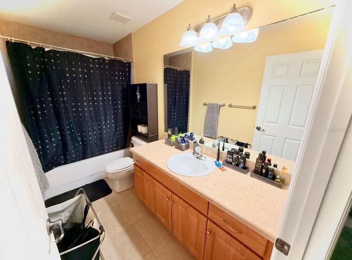 Image 34 of 52 For 1628 Curry Street