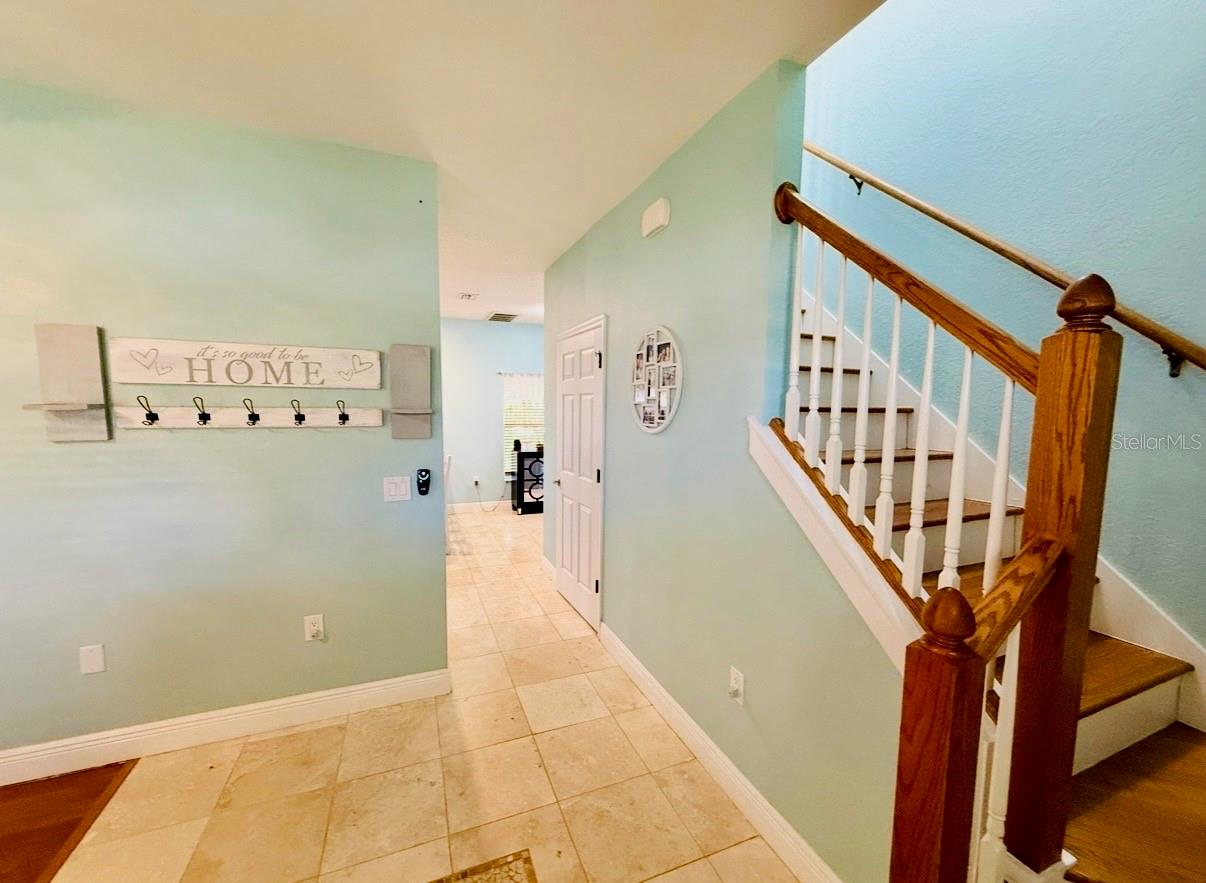 Image 4 of 52 For 1628 Curry Street