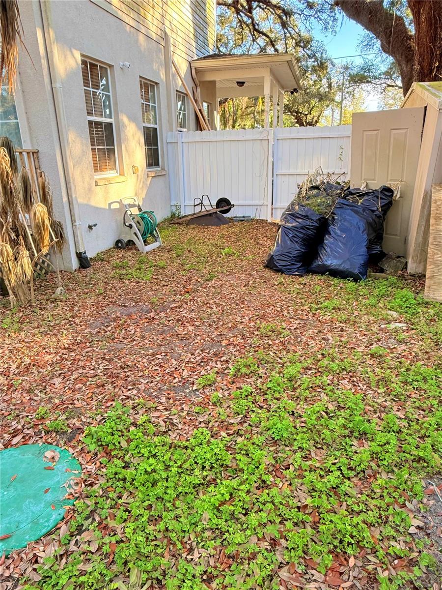 Image 50 of 52 For 1628 Curry Street