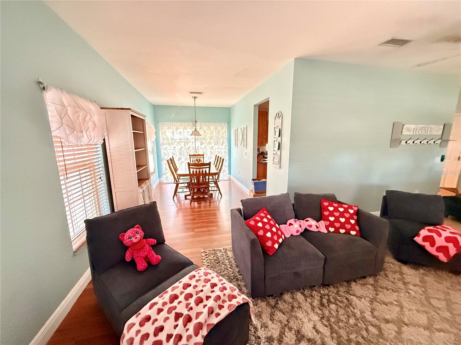 Image 6 of 52 For 1628 Curry Street