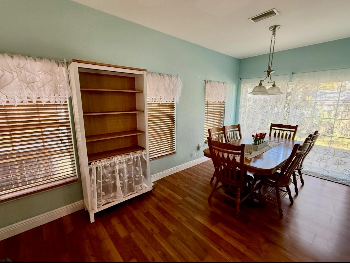 Image 7 of 52 For 1628 Curry Street