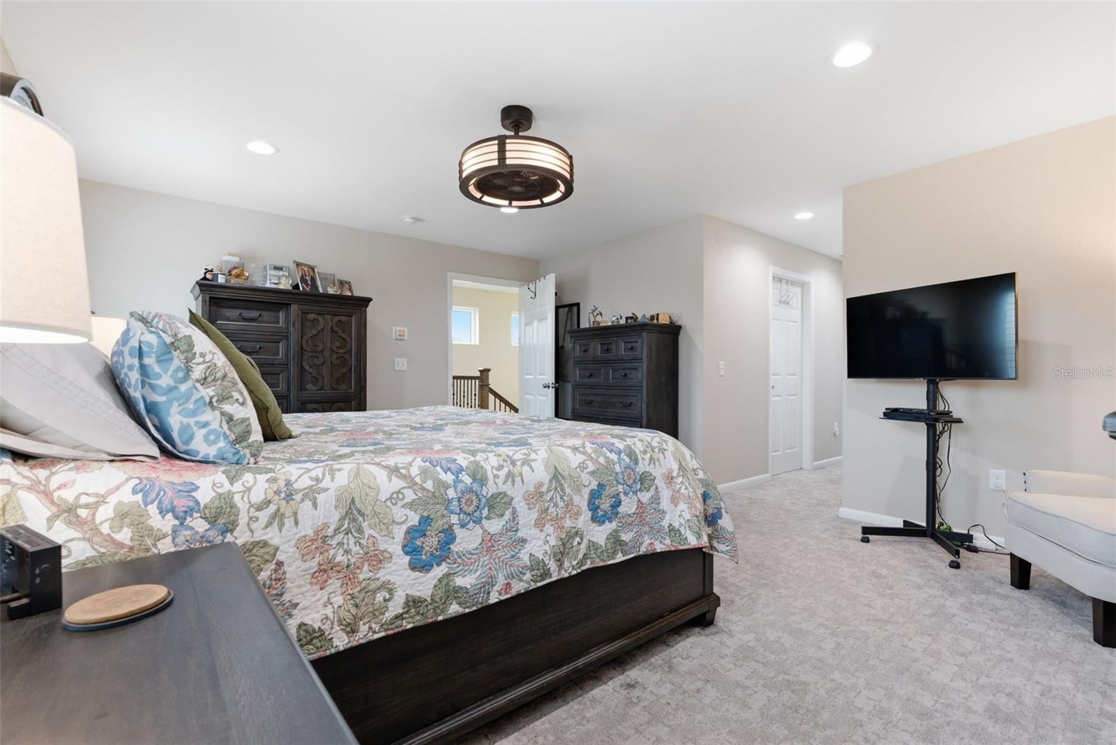 Image 14 of 36 For 3311 Leila Avenue W