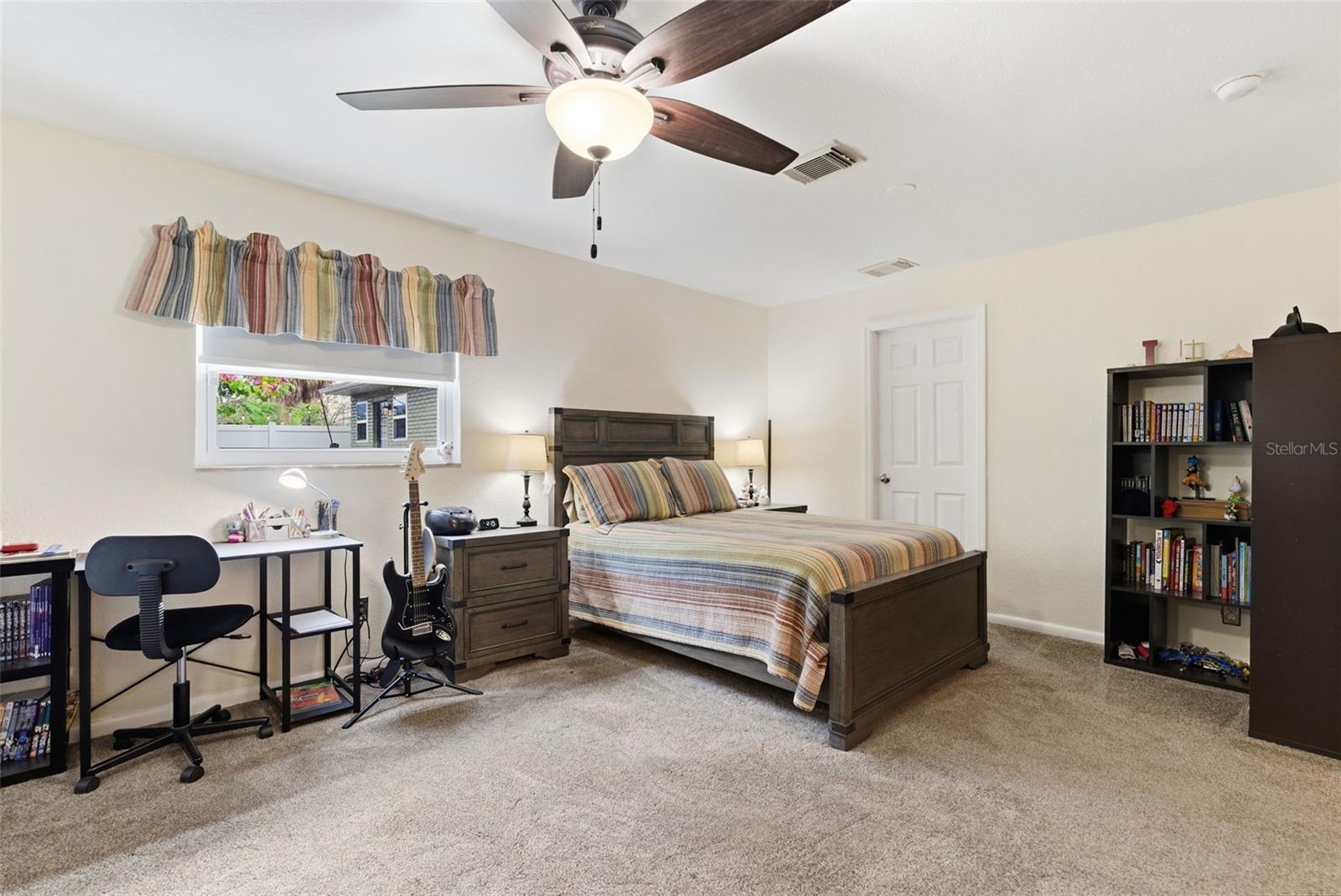 Image 23 of 36 For 3311 Leila Avenue W