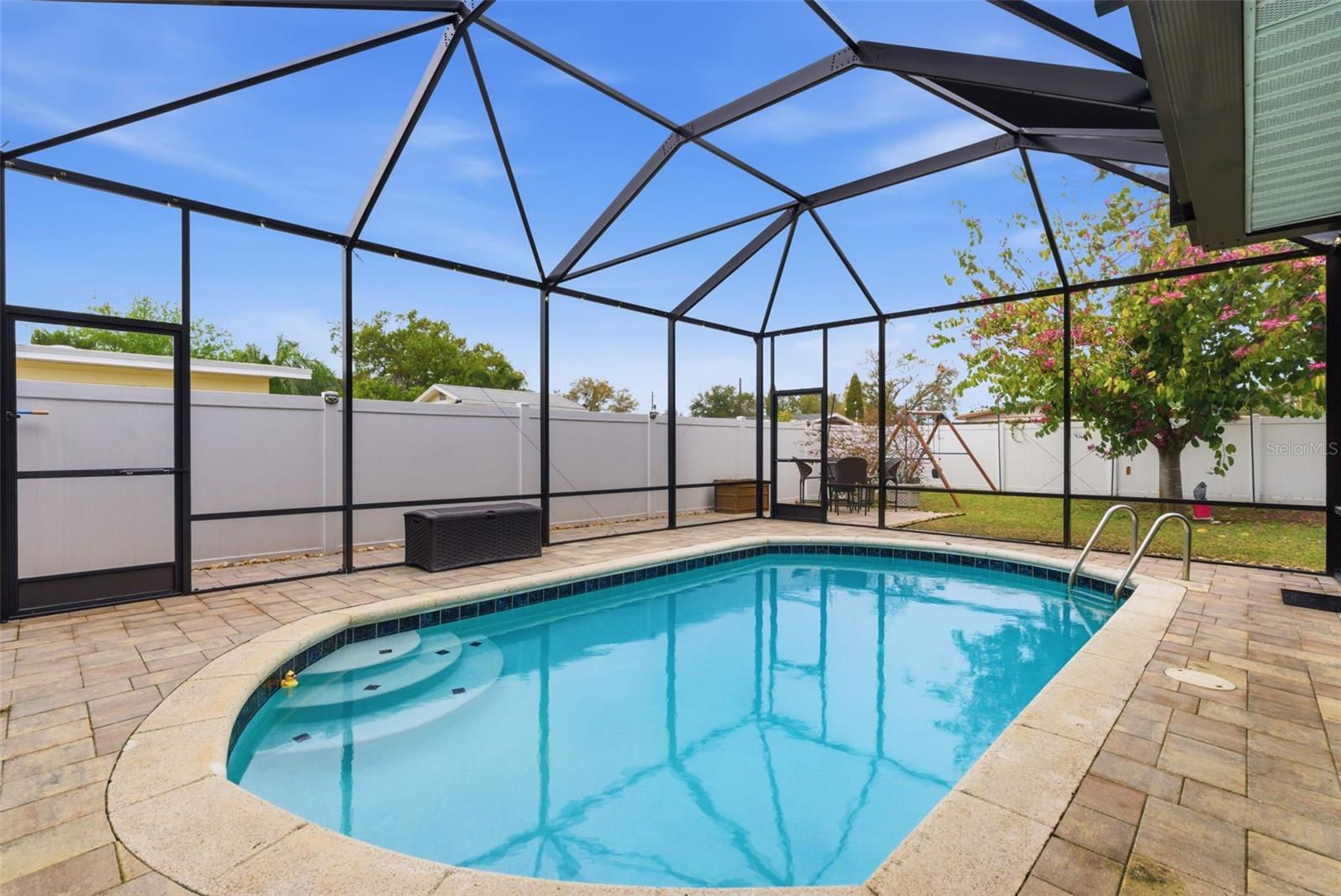 Image 28 of 36 For 3311 Leila Avenue W