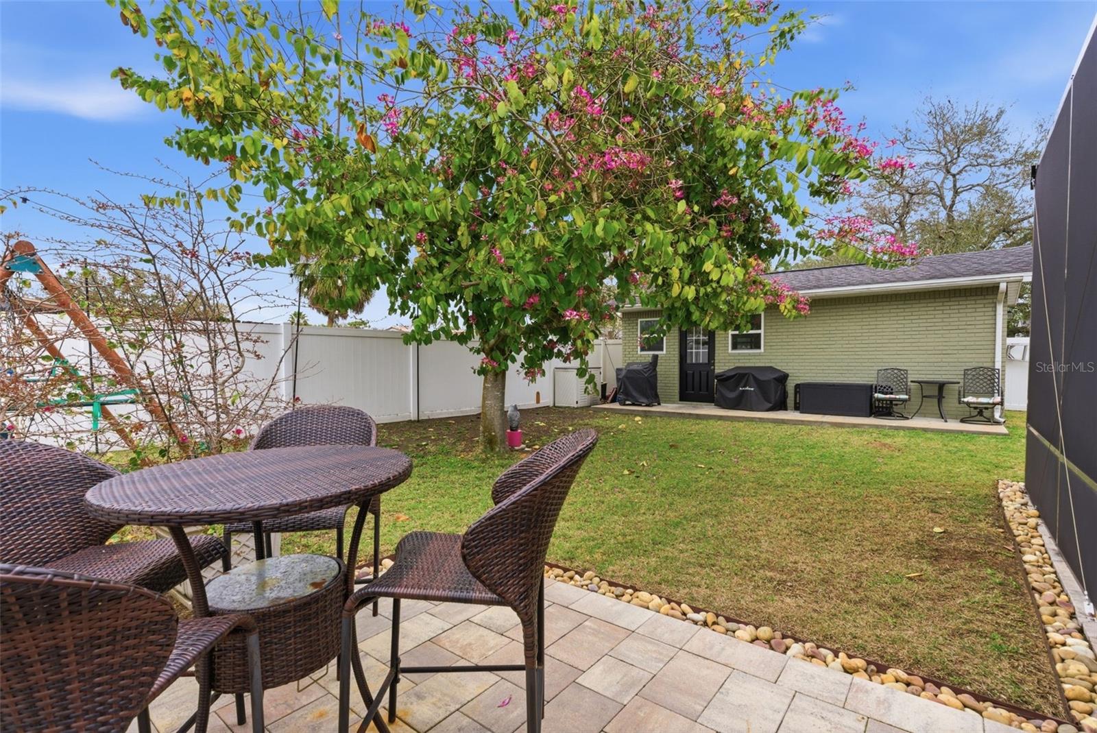 Image 29 of 36 For 3311 Leila Avenue W