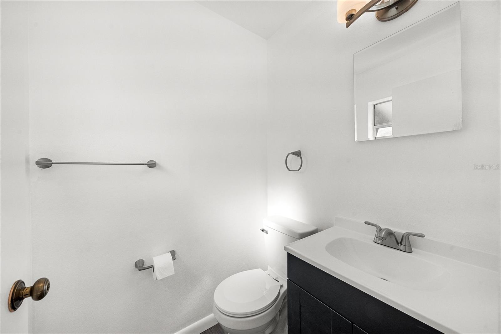 Image 15 of 21 For 4601 Chamber Court