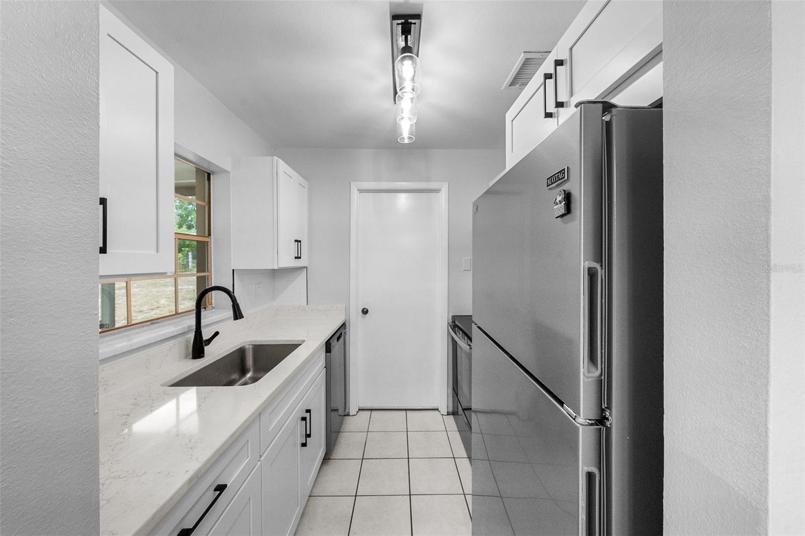 Image 8 of 21 For 4601 Chamber Court