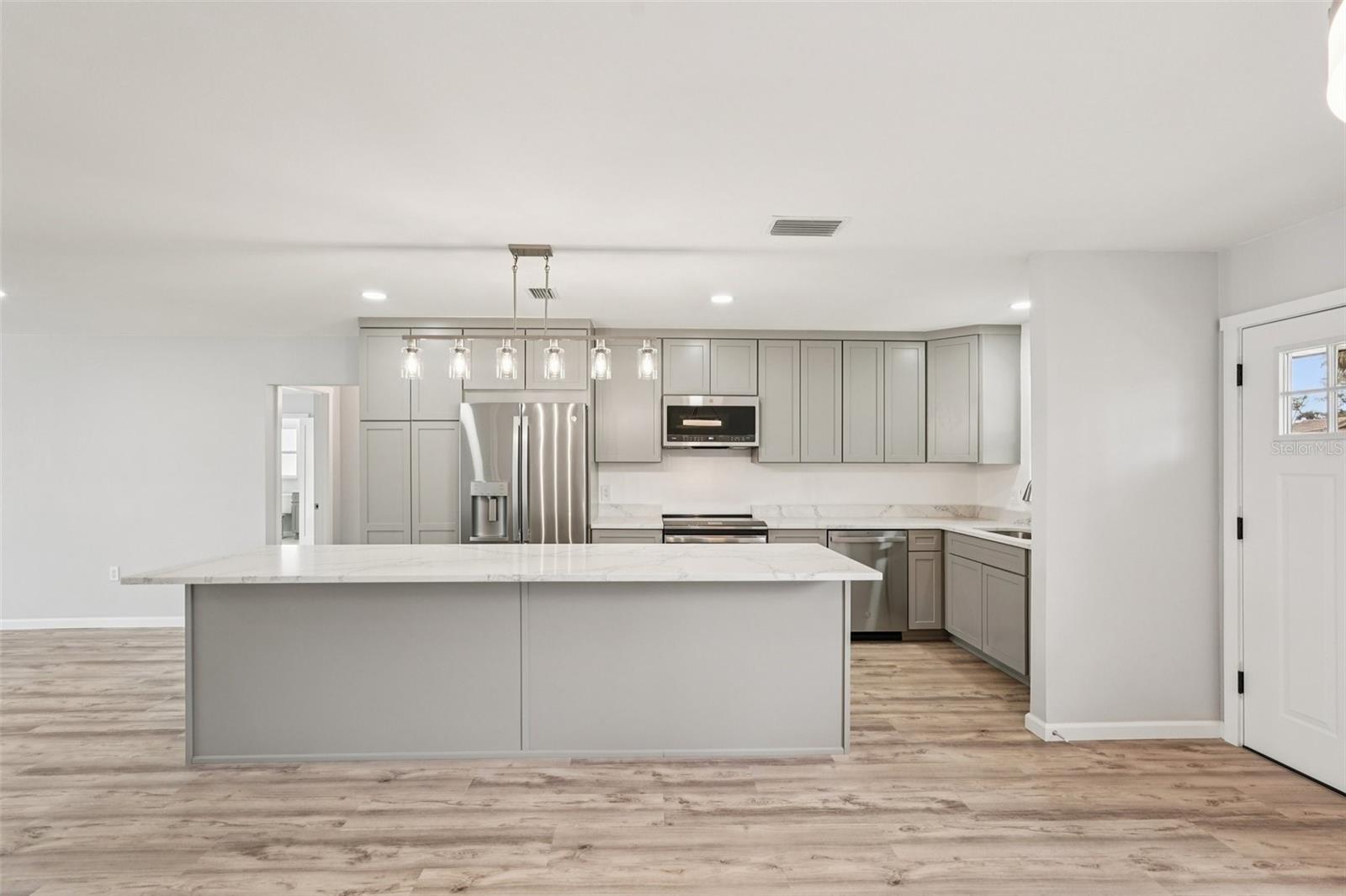 Image 10 of 61 For 342 Shore Drive