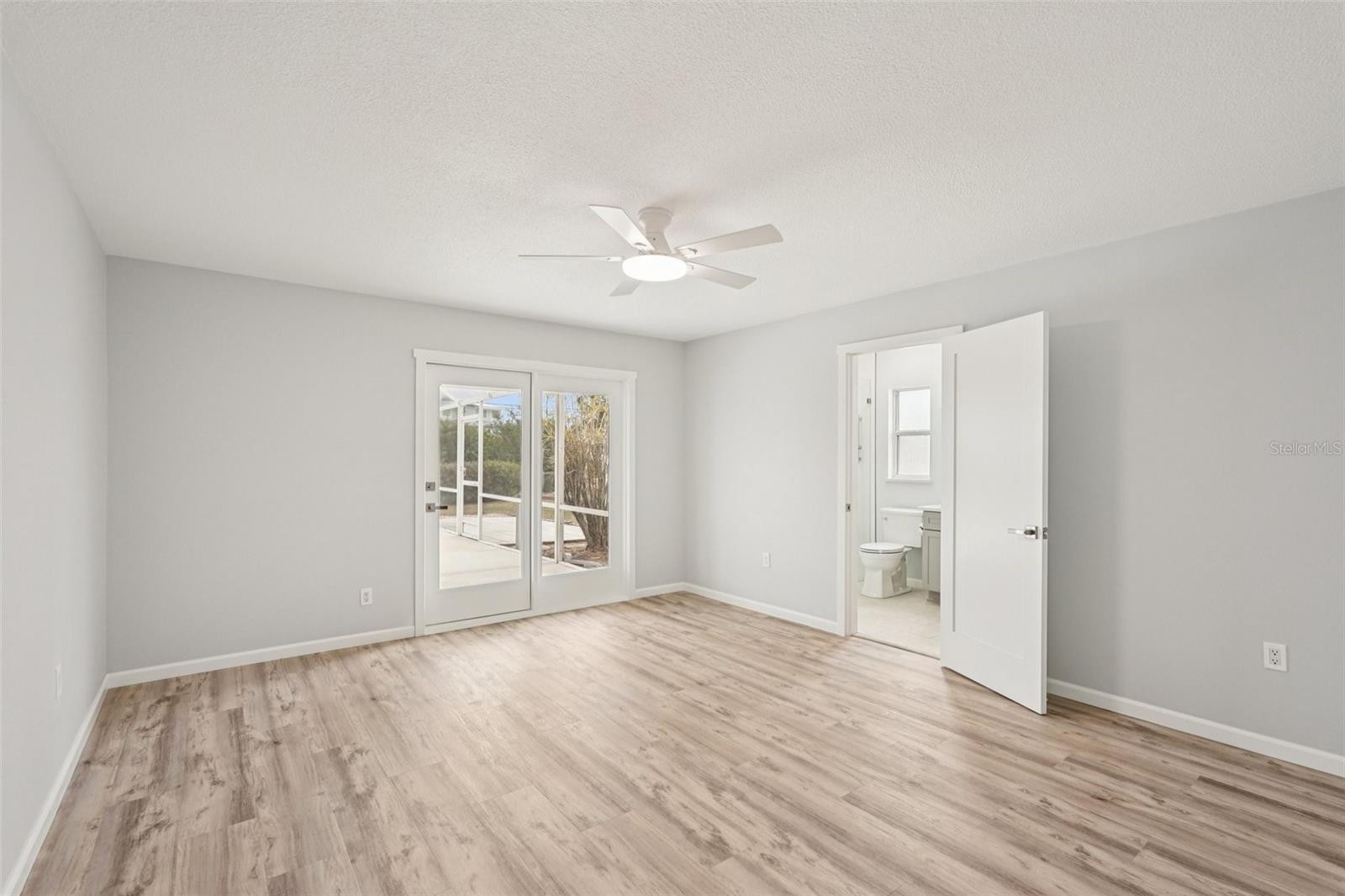 Image 16 of 61 For 342 Shore Drive