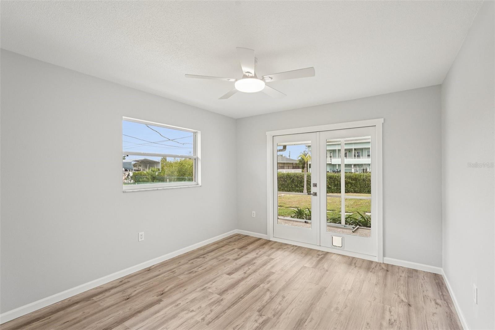 Image 23 of 61 For 342 Shore Drive