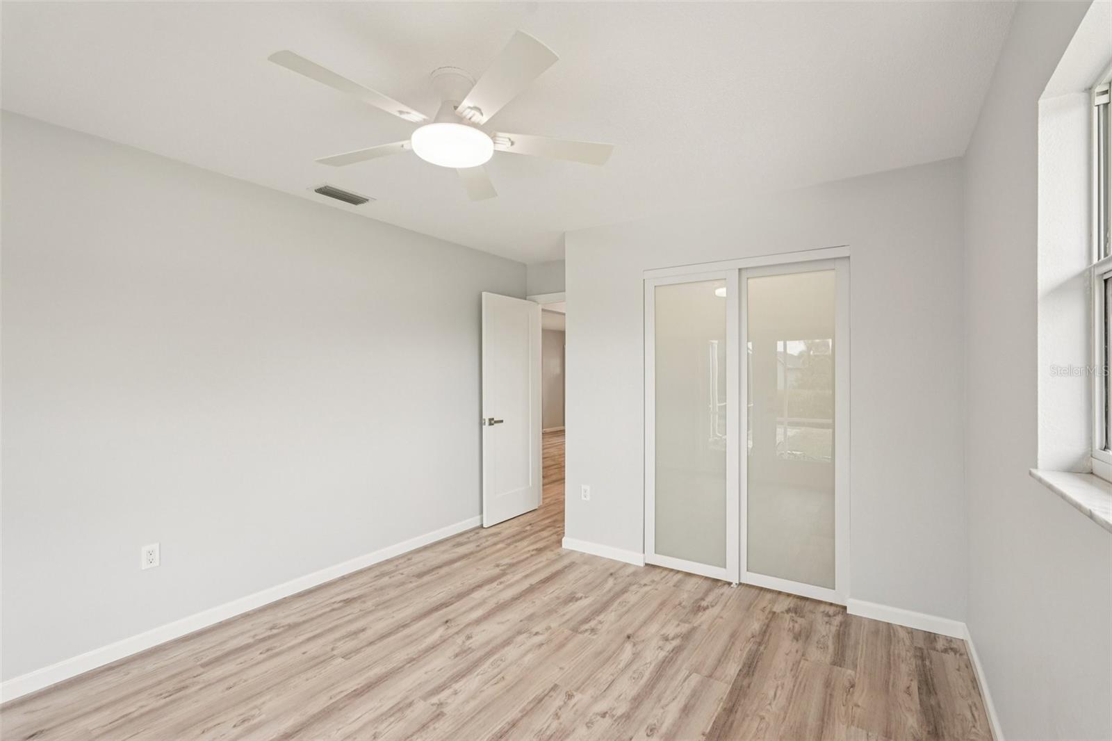 Image 25 of 61 For 342 Shore Drive