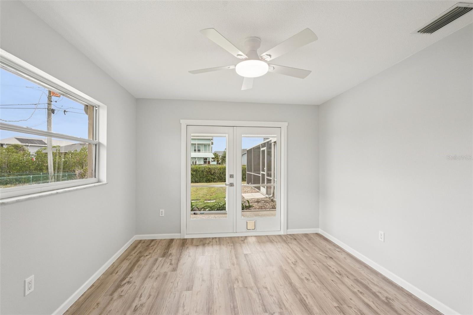 Image 26 of 61 For 342 Shore Drive