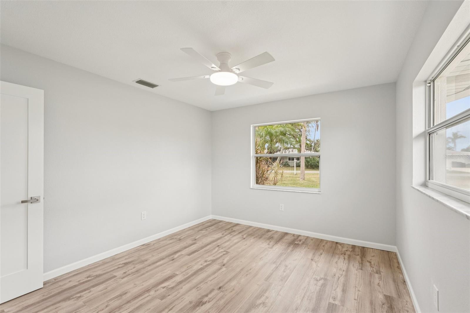 Image 29 of 61 For 342 Shore Drive