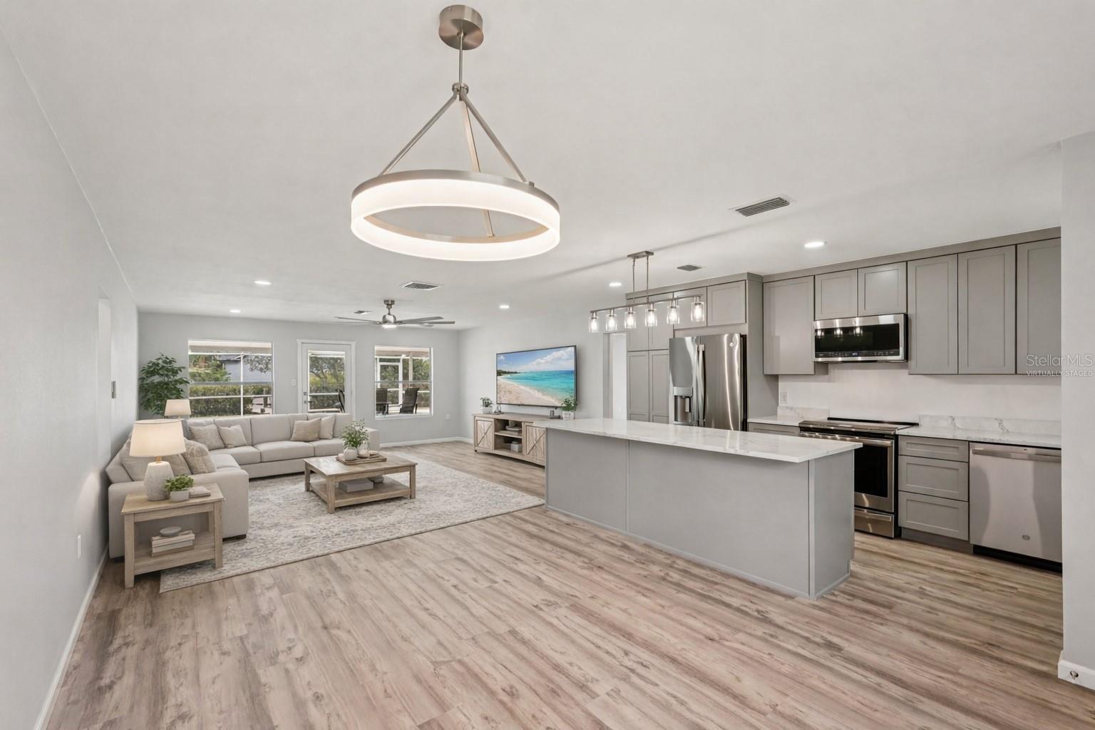 Image 9 of 61 For 342 Shore Drive