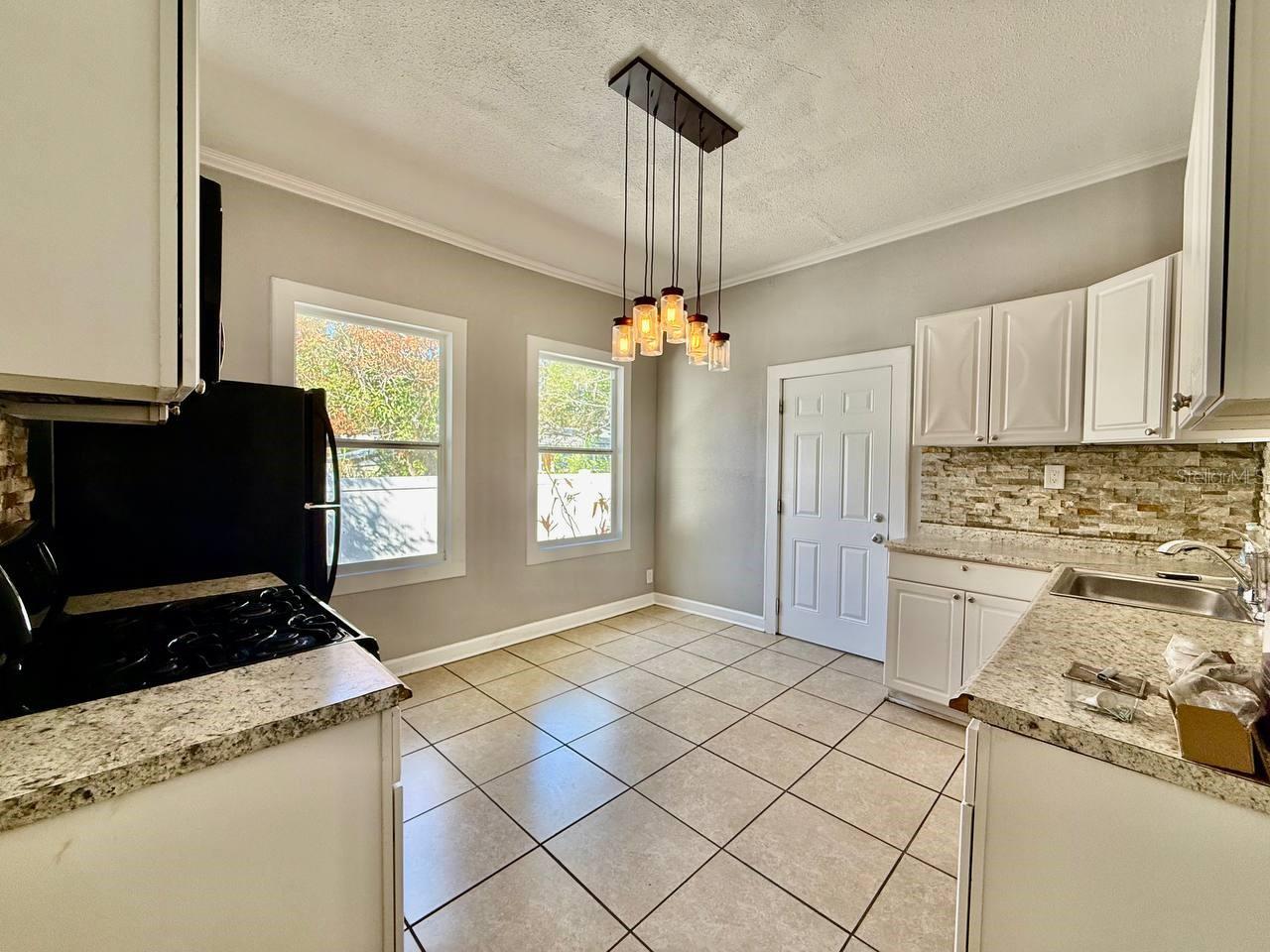 Image 12 of 33 For 1216 24th Avenue