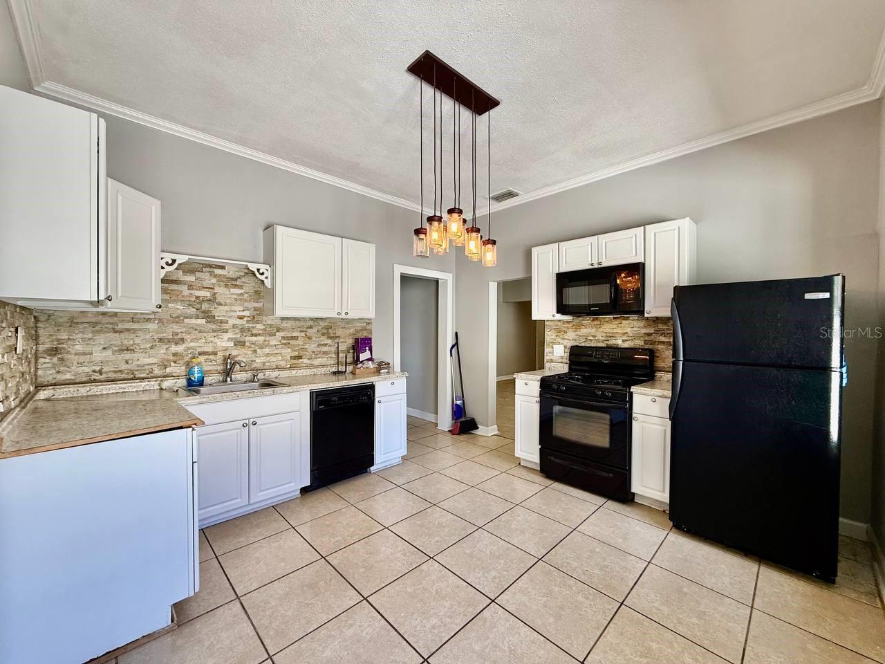 Image 13 of 33 For 1216 24th Avenue