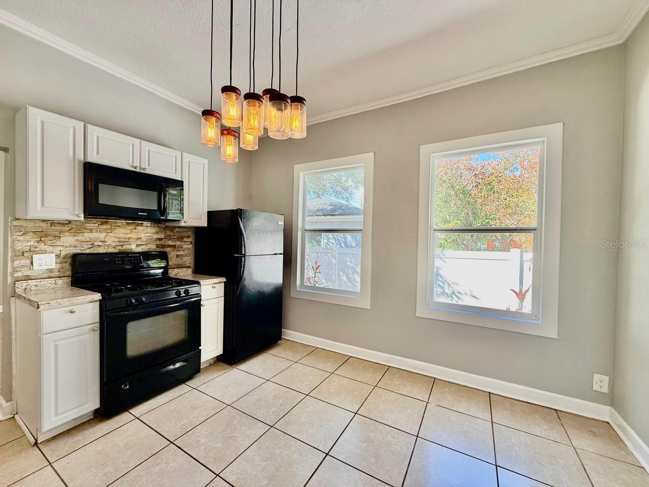 Image 15 of 33 For 1216 24th Avenue