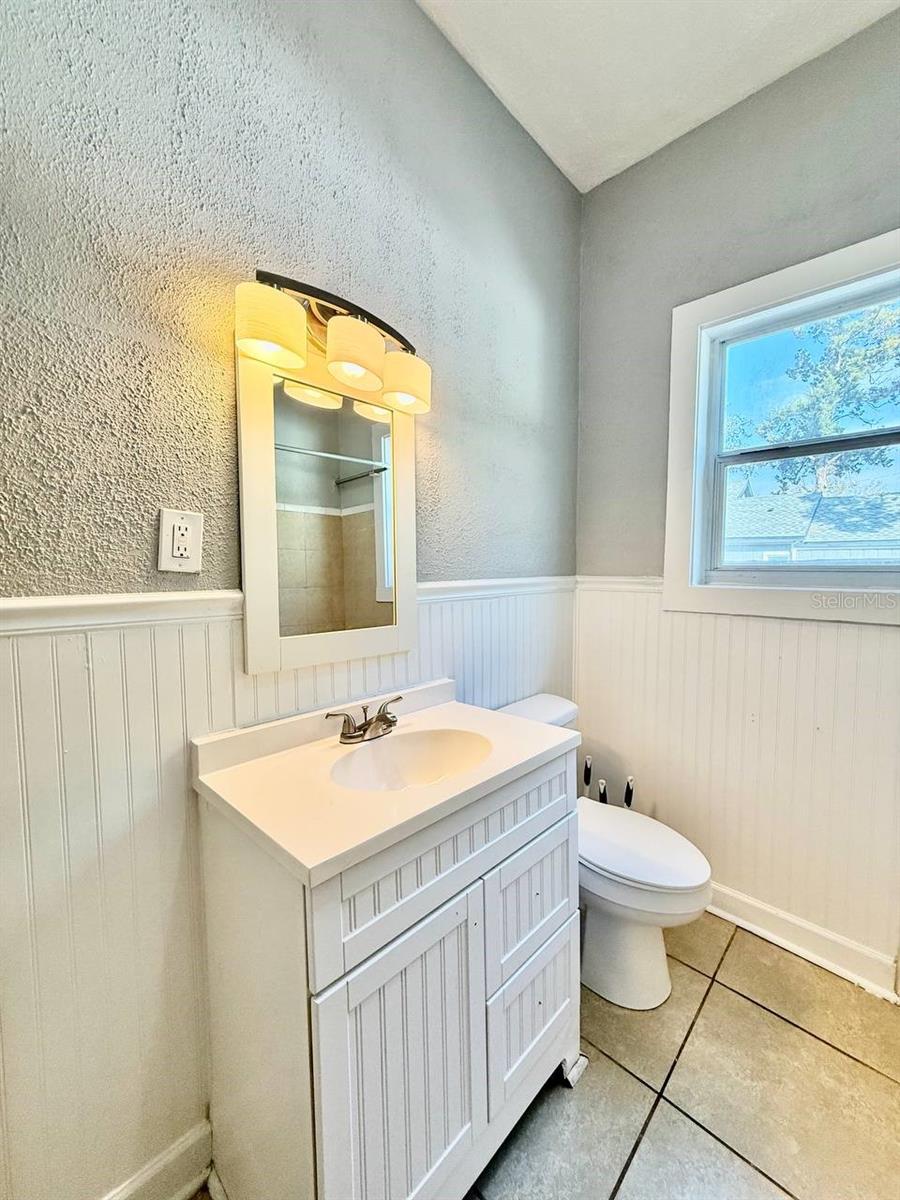 Image 28 of 33 For 1216 24th Avenue