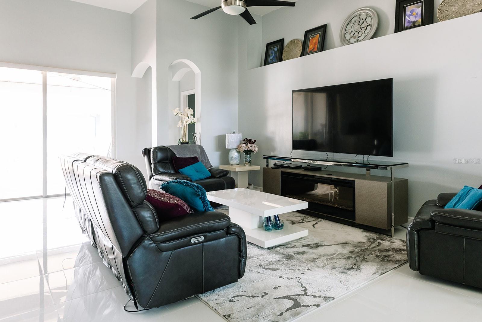 Image 10 of 54 For 22632 Beltrees Court