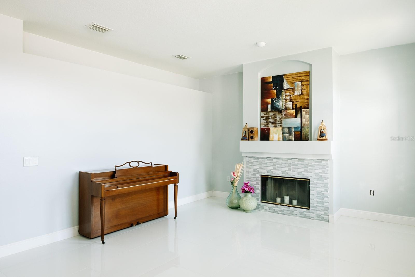 Image 6 of 54 For 22632 Beltrees Court