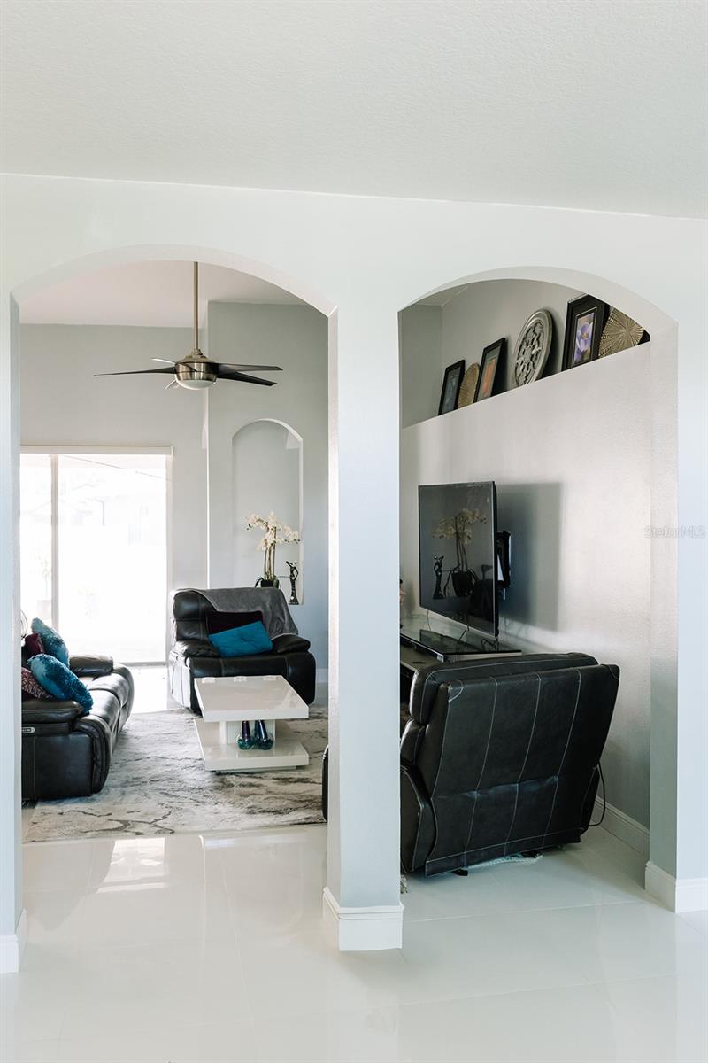 Image 9 of 54 For 22632 Beltrees Court