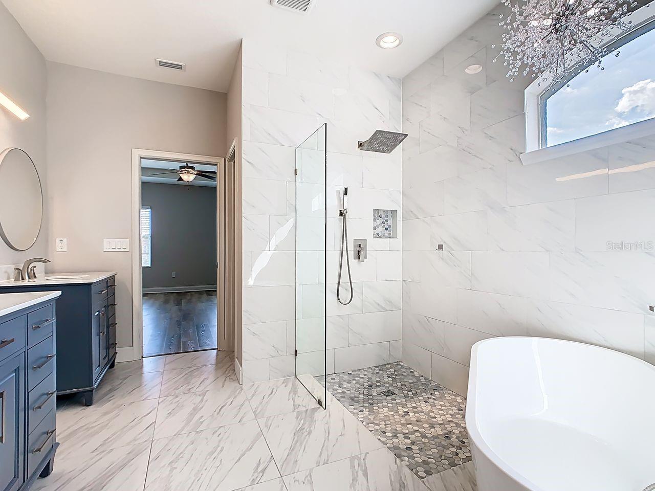 Listing photo id 24 for 1918 Berry Road