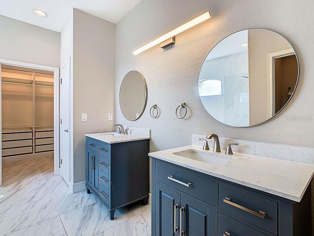 Listing photo id 30 for 1918 Berry Road