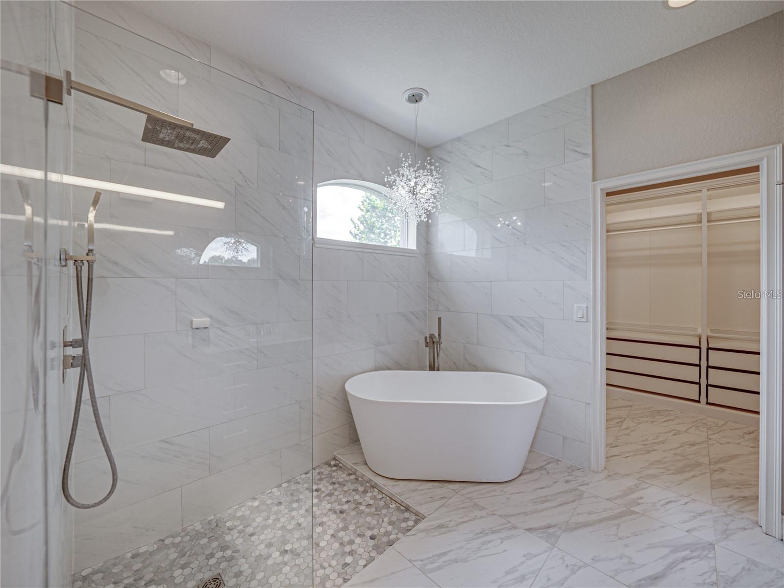 Listing photo id 32 for 1918 Berry Road