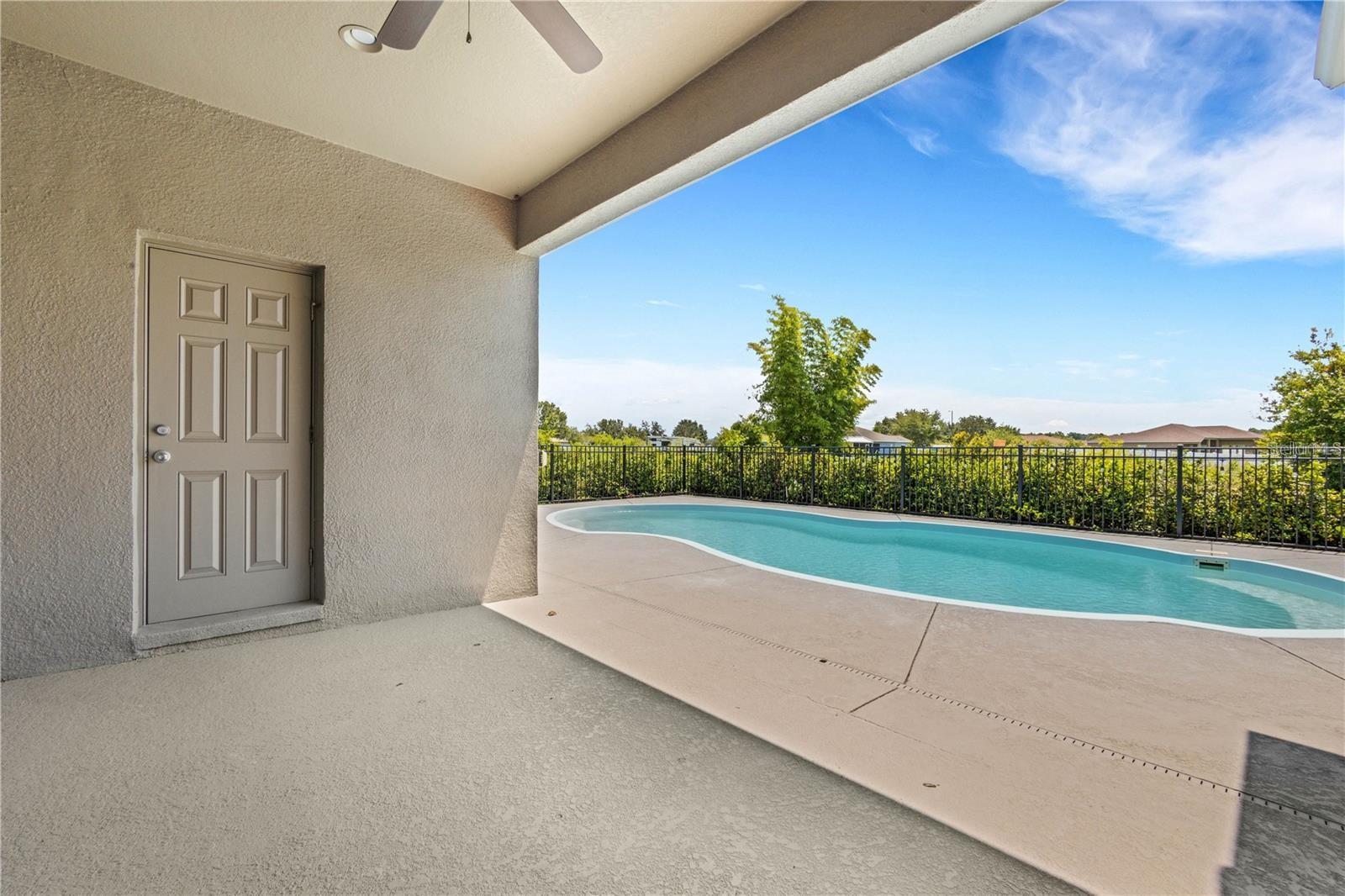 Listing photo id 44 for 1918 Berry Road