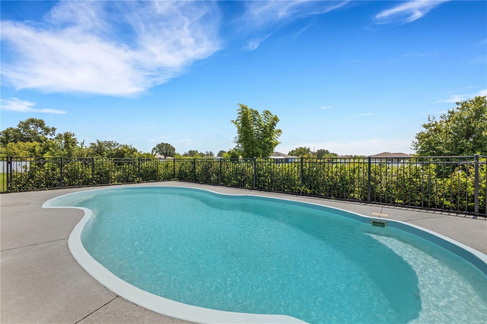 Listing photo id 45 for 1918 Berry Road