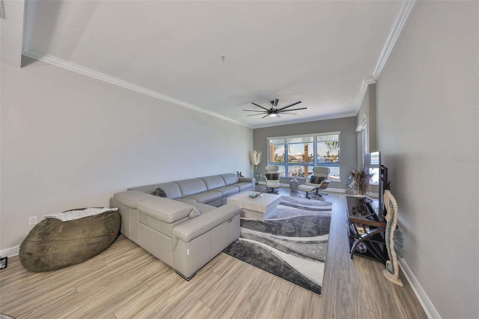 Image 14 of 52 For 1038 Bellasol Way 202