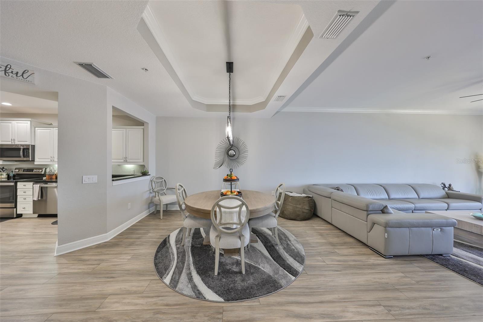 Image 15 of 52 For 1038 Bellasol Way 202