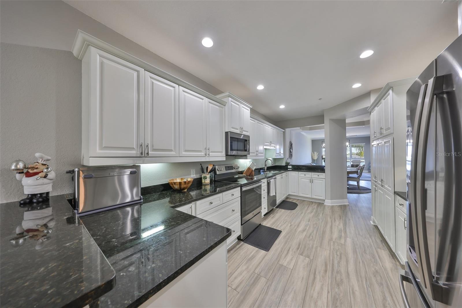 Image 7 of 52 For 1038 Bellasol Way 202