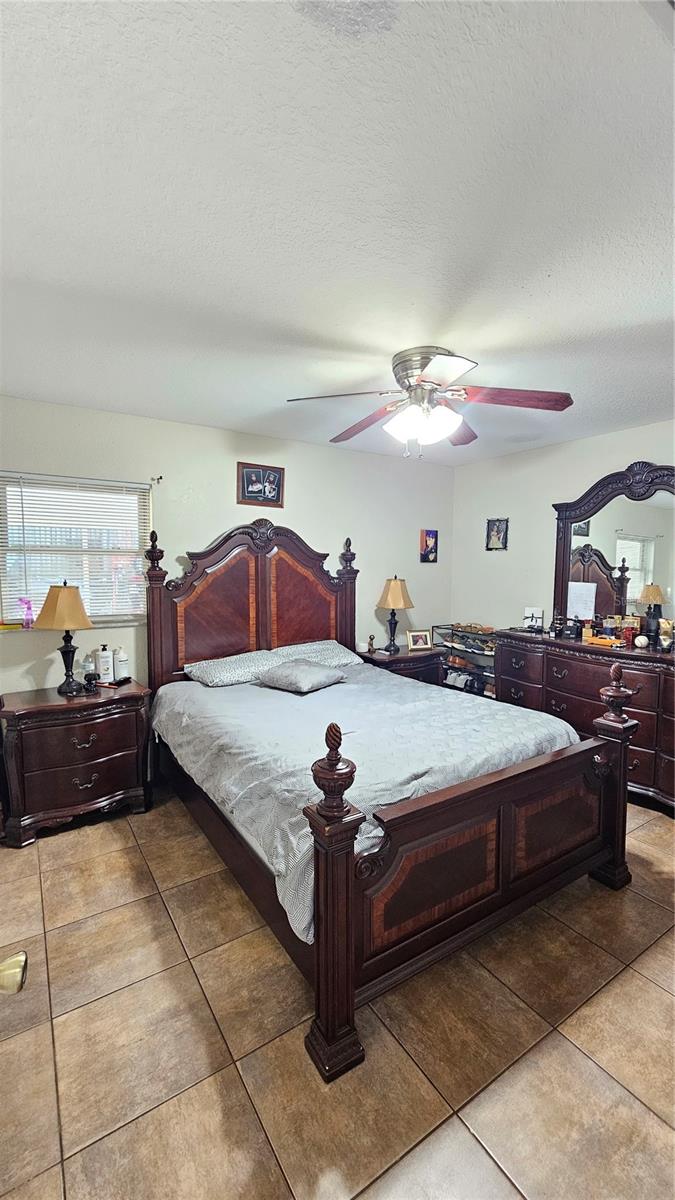 Image 18 of 36 For 2301 Colby Lane