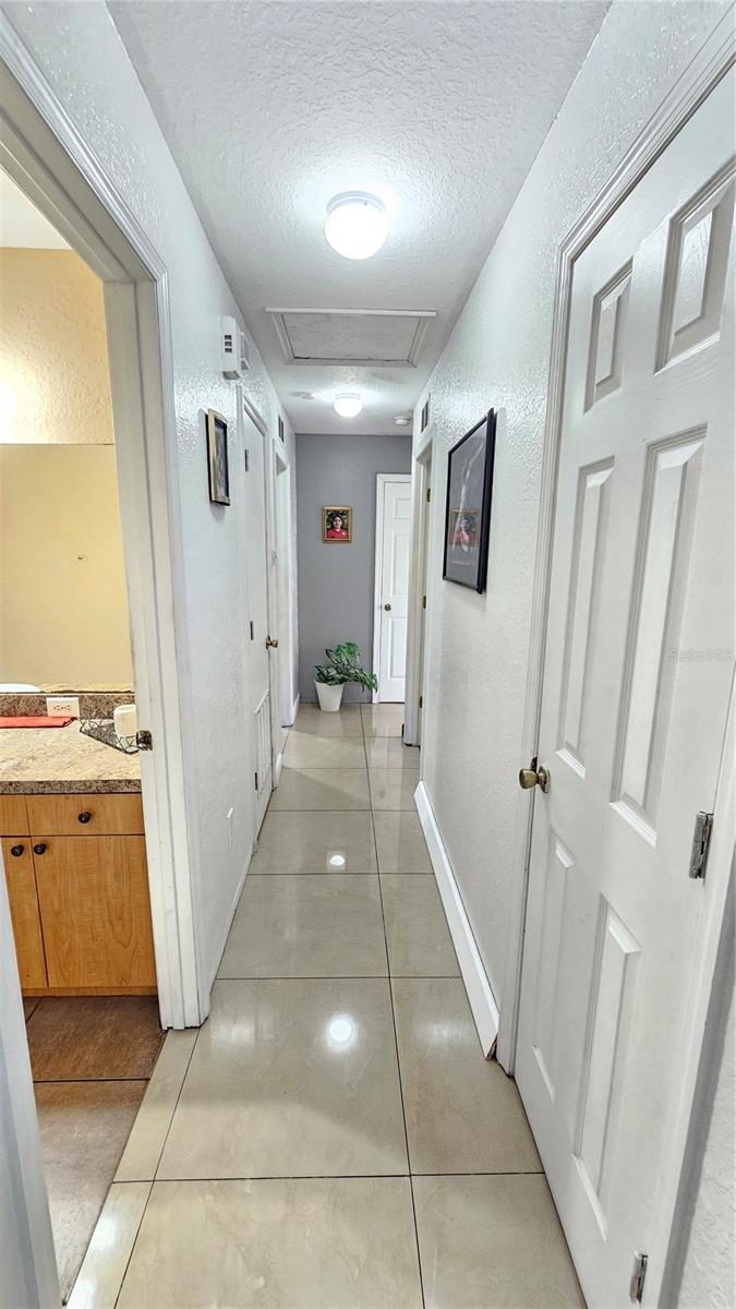 Image 25 of 36 For 2301 Colby Lane