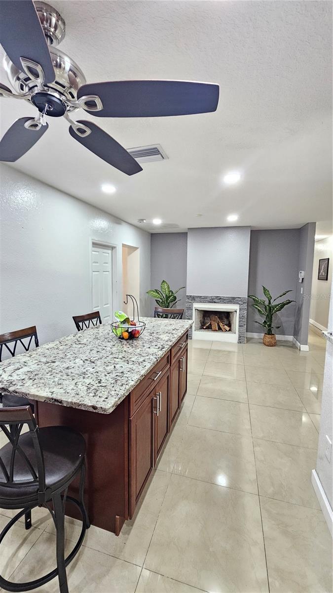 Image 9 of 36 For 2301 Colby Lane