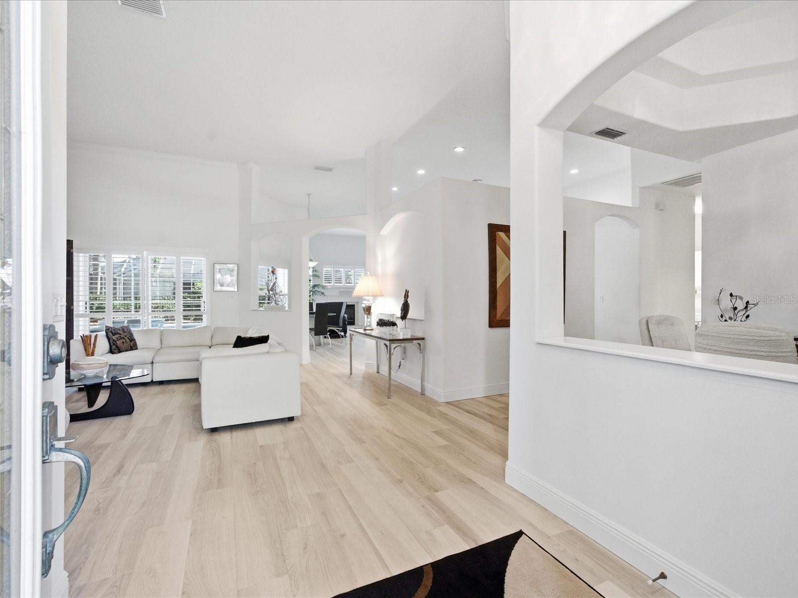 Image 5 of 58 For 19107 Beckett Drive