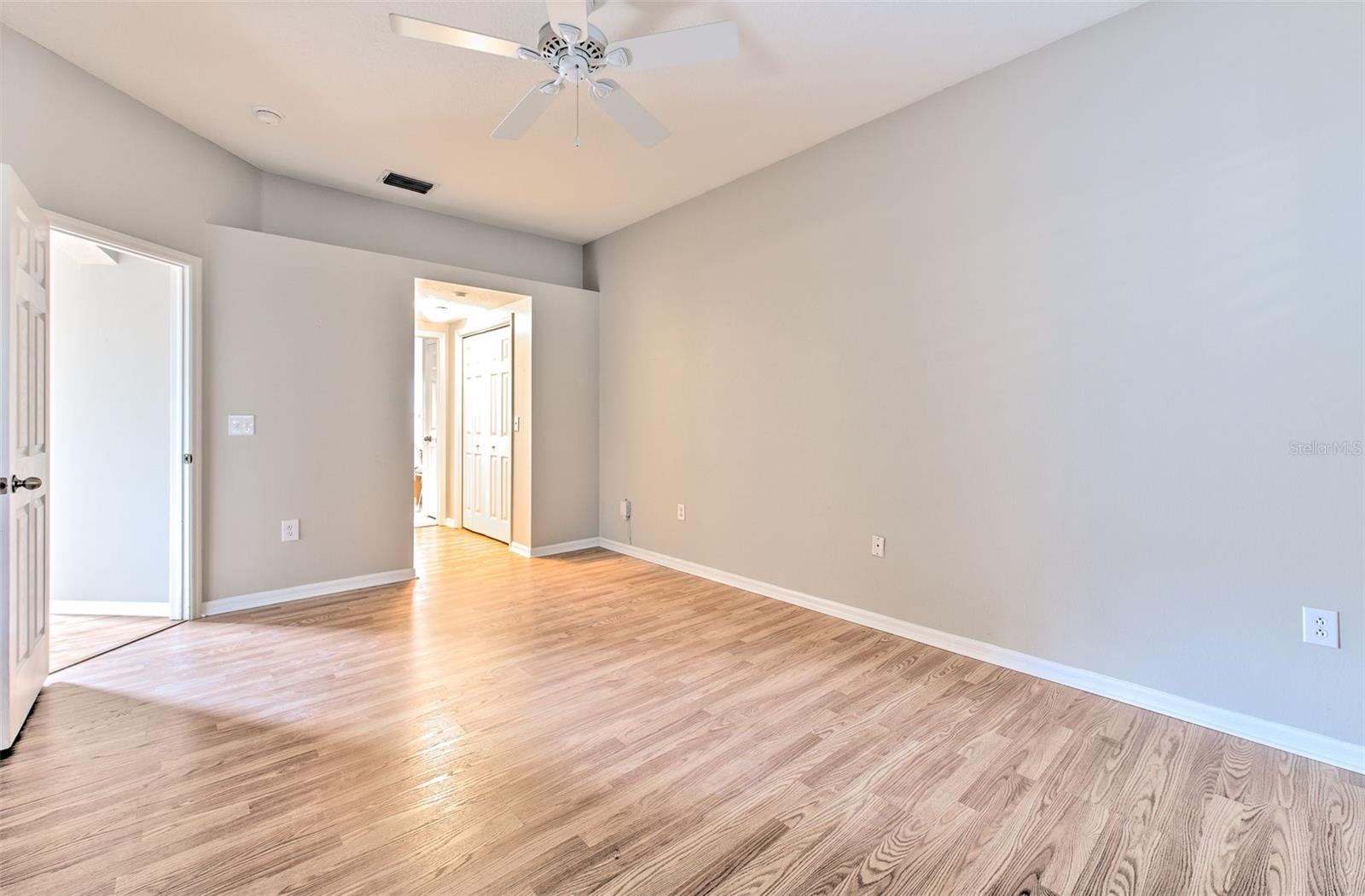 Image 17 of 34 For 4719 Portobello Circle