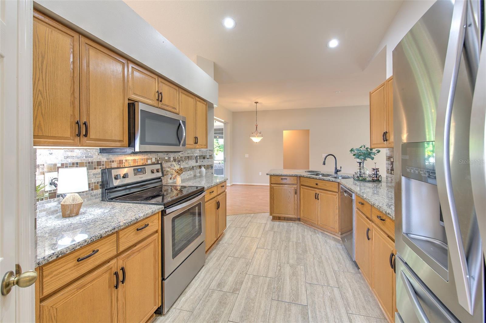 Image 8 of 34 For 4719 Portobello Circle